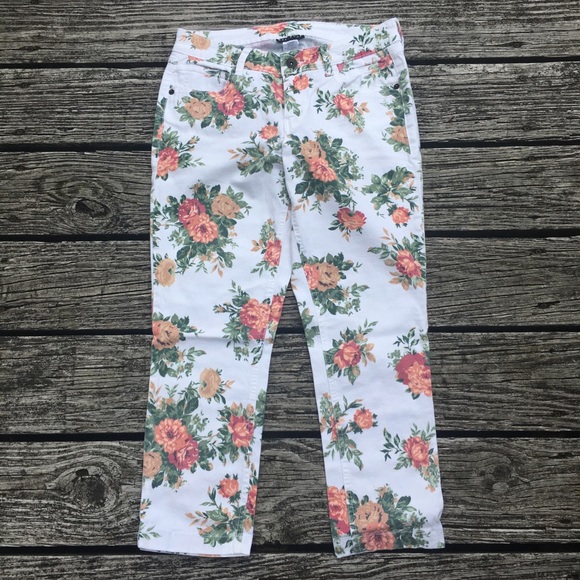 Metaphor Pants - Metaphor | Floral Capris